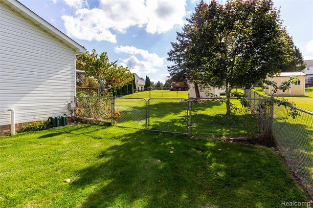 Builiding view thirty six for 11270 Linda Kay, Goodrich, MI. 48438