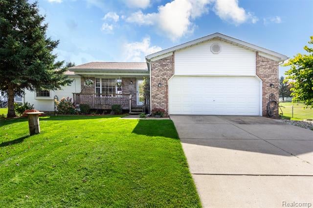 front view for 11270 Linda Kay, Goodrich, Mi. 48438