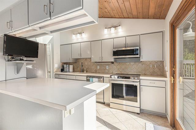 Builiding view ten for 13483 Oakcrest, Gowen, MI. 49326