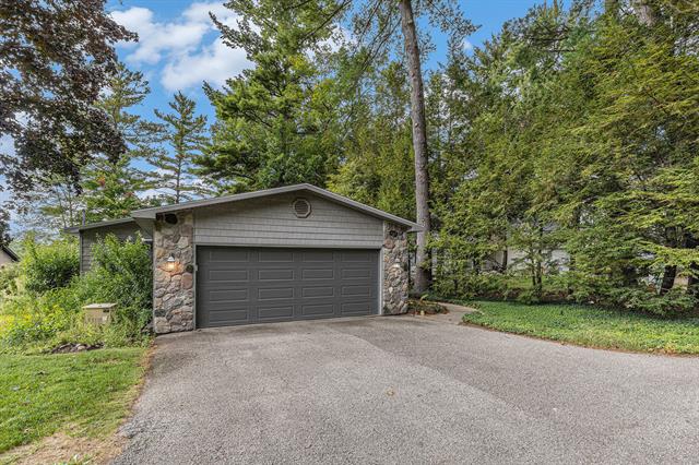 Builiding view thirty one for 13483 Oakcrest, Gowen, MI. 49326