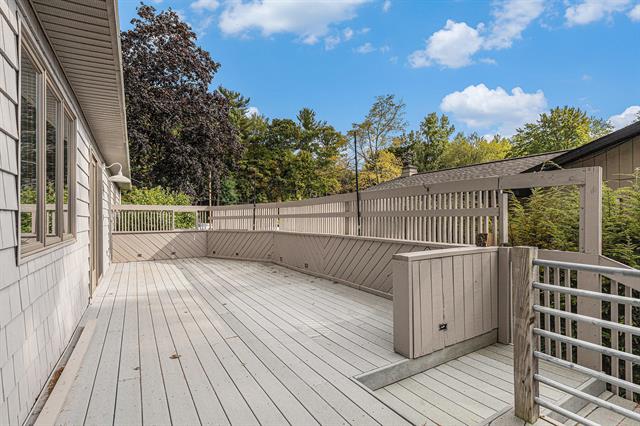 Builiding view twenty eight for 13483 Oakcrest, Gowen, MI. 49326