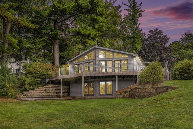 front view for 13483 Oakcrest Avenue Ne, Gowen, Mi. 49326