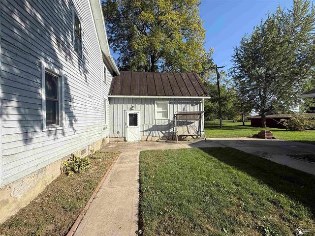 Builiding view one for 6349 Dixon, Monroe, MI. 48161