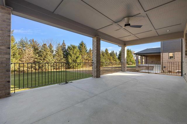 Builiding view five for 57116 Veridian, Washington, MI. 48094