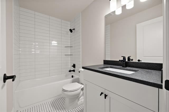 Builiding view twenty seven for 57116 Veridian, Washington, MI. 48094