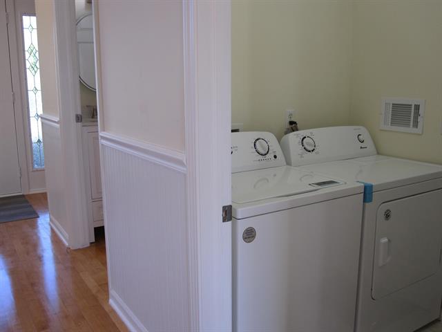 Builiding view nine for 306 Cambridge, Dexter, MI. 48130