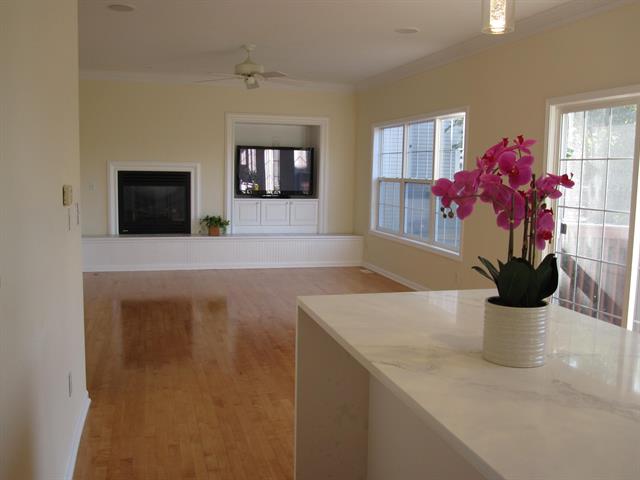 Builiding view one for 306 Cambridge, Dexter, MI. 48130