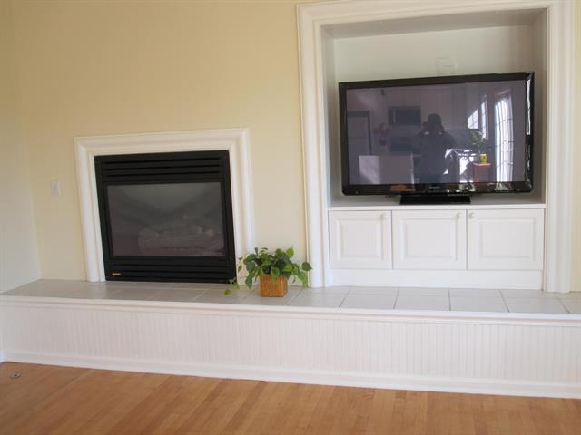 Builiding view thirty seven for 306 Cambridge, Dexter, MI. 48130