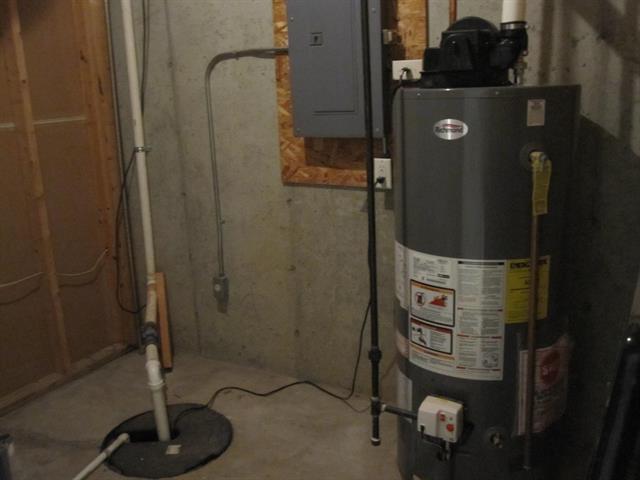 Builiding view twenty two for 306 Cambridge, Dexter, MI. 48130