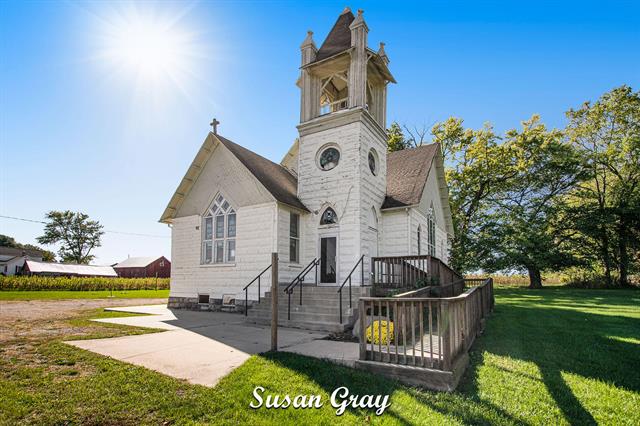 front view picture of 4510 32Nd Street, Dorr, MI. 49323