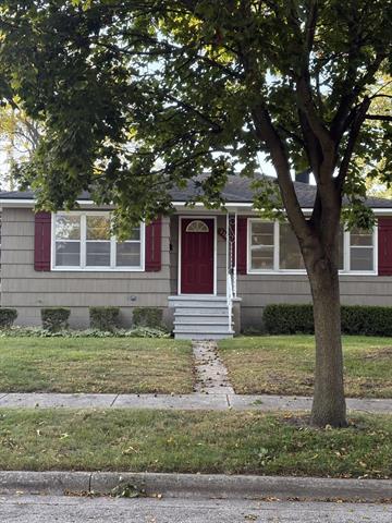 front view for 2206 11Th Street, Bay City, Mi. 48708