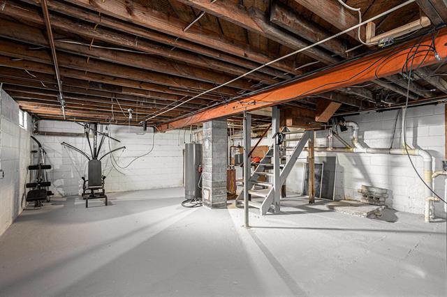 Builiding view eleven for 120 Woodrow, Battle Creek, MI. 49015