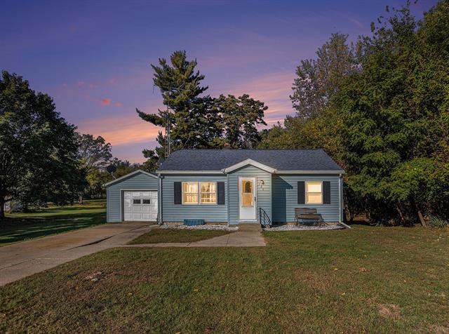 Builiding view fifteen for 120 Woodrow, Battle Creek, MI. 49015