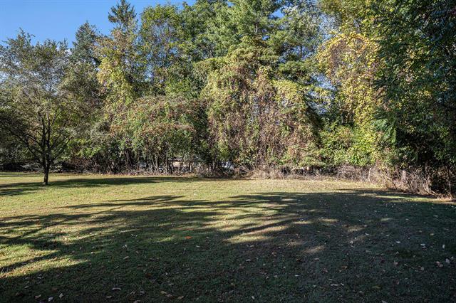 Builiding view fourteen for 120 Woodrow, Battle Creek, MI. 49015