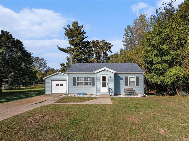 Builiding view one for 120 Woodrow, Battle Creek, MI. 49015