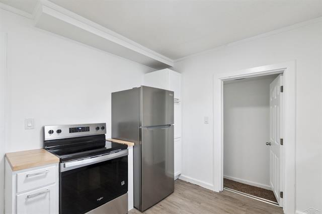 Builiding view five for 755 Sherman, Saginaw, MI. 48604