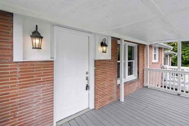 Builiding view thirty three for 755 Sherman, Saginaw, MI. 48604