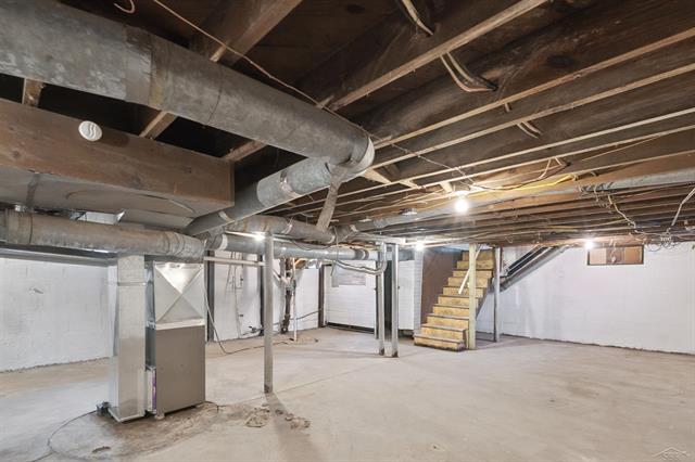 Builiding view twenty three for 755 Sherman, Saginaw, MI. 48604