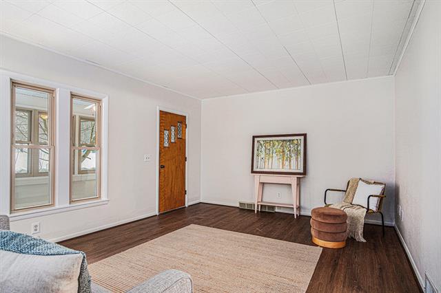 Builiding view eight for 2222 Hoyle, Grand Rapids, MI. 49544