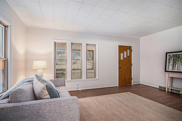 Builiding view six for 2222 Hoyle, Grand Rapids, MI. 49544