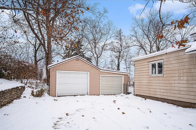 Builiding view twenty nine for 2222 Hoyle, Grand Rapids, MI. 49544