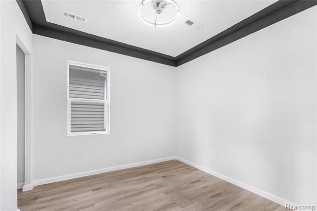 Builiding view fifteen for 5228 Elmer, Detroit, MI. 48210