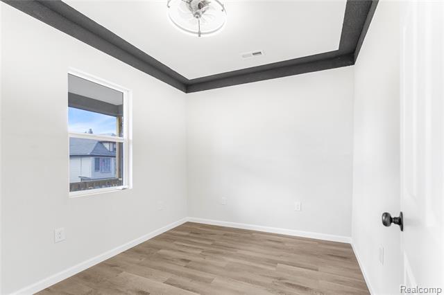 Builiding view fourteen for 5228 Elmer, Detroit, MI. 48210