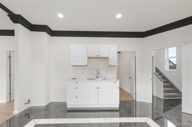 Builiding view nine for 5228 Elmer, Detroit, MI. 48210