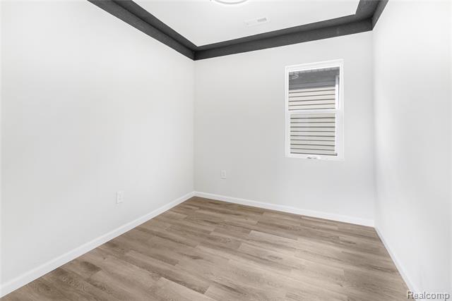 Builiding view sixteen for 5228 Elmer, Detroit, MI. 48210