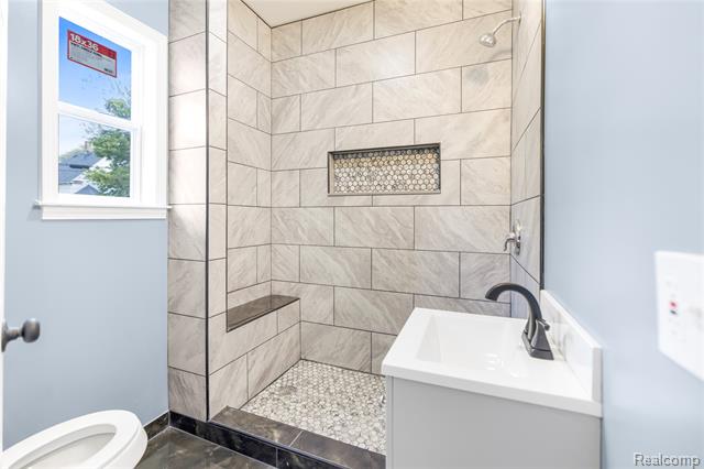 Builiding view ten for 5228 Elmer, Detroit, MI. 48210