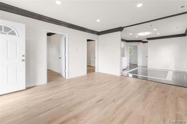 Builiding view twelve for 5228 Elmer, Detroit, MI. 48210