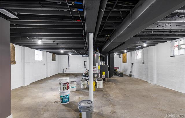 Builiding view twenty five for 5228 Elmer, Detroit, MI. 48210