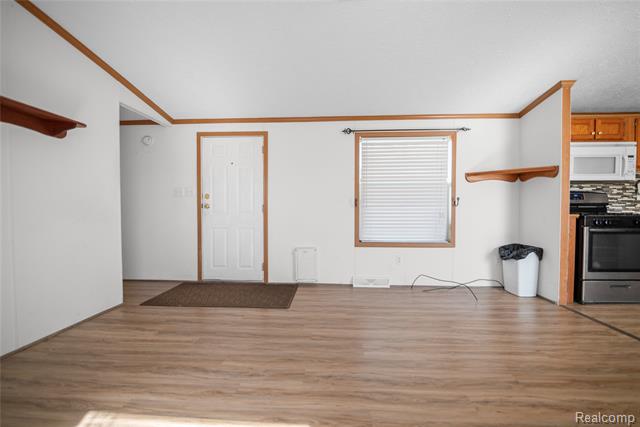 Builiding view four for 23467 Manor Road North, New Boston, MI. 48164