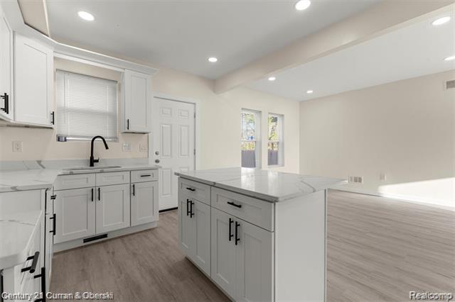 Builiding view eight for 6059 28Th, Detroit, MI. 48210