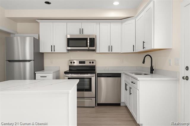 Builiding view six for 6059 28Th, Detroit, MI. 48210