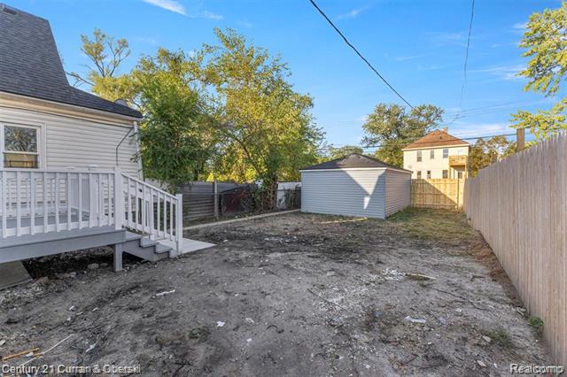 Builiding view twenty one for 6059 28Th, Detroit, MI. 48210