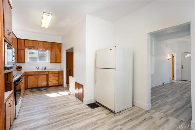 Builiding view four for 1303 Wilson, Bay City, MI. 48708