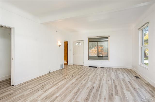 Builiding view six for 1303 Wilson, Bay City, MI. 48708