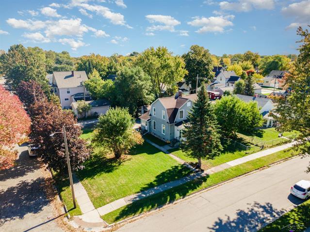 Builiding view twenty one for 1303 Wilson, Bay City, MI. 48708