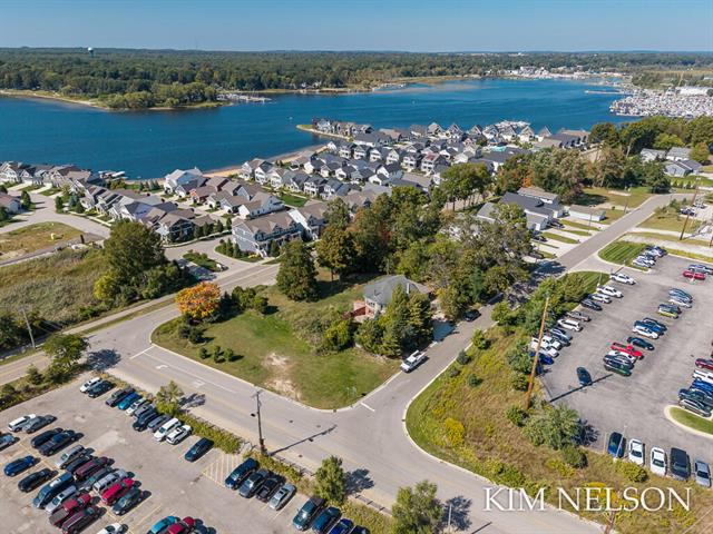 Builiding view fifty three for 925 Lake, Whitehall, MI. 49461