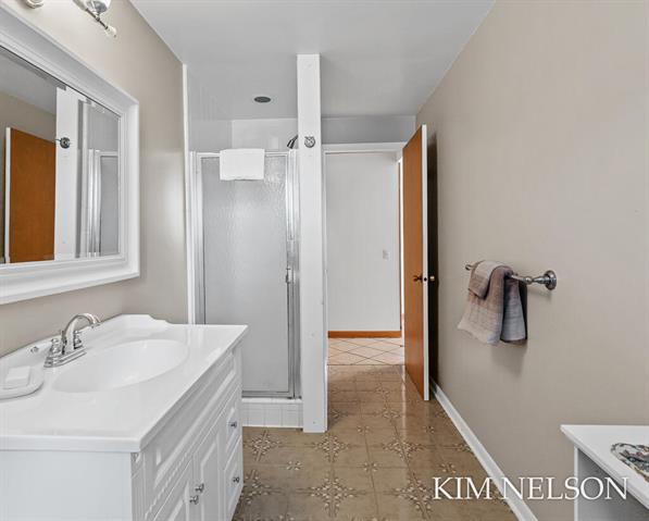 Builiding view forty one for 925 Lake, Whitehall, MI. 49461