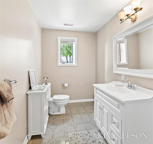 Builiding view forty two for 925 Lake, Whitehall, MI. 49461