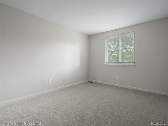 Builiding view twenty for 29448 El Dorado, Warren, MI. 48088