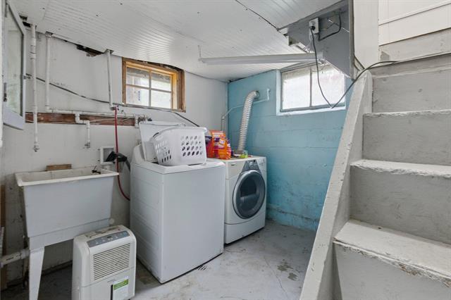 Builiding view twenty four for 427 Ash, Mason, MI. 48854