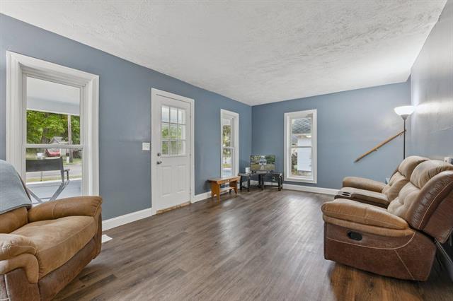 Builiding view two for 427 Ash, Mason, MI. 48854