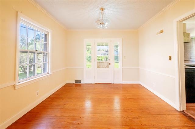 Builiding view eleven for 1030 Dwillard, Kalamazoo, MI. 49048