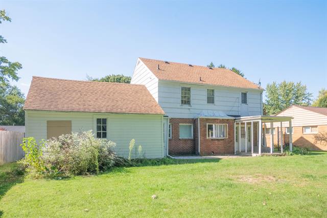 Builiding view five for 1030 Dwillard, Kalamazoo, MI. 49048