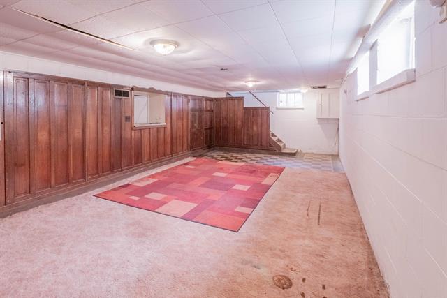 Builiding view nineteen for 1030 Dwillard, Kalamazoo, MI. 49048