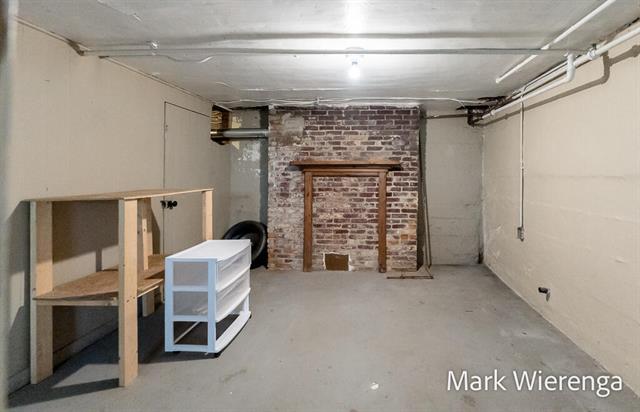 Builiding view forty seven for 272 Henry, Grand Rapids, MI. 49503