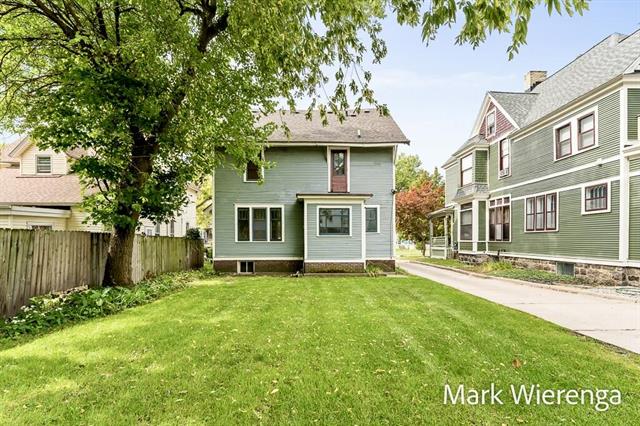 Builiding view nine for 272 Henry, Grand Rapids, MI. 49503